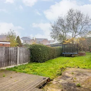 3 Bedroom, Private Orchard, Private Bathroom, Driveway , Nottingham United Kingdom